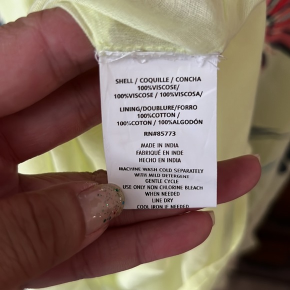 O’Neil yellow floral dress size L - NWOT - Picture 5 of 6